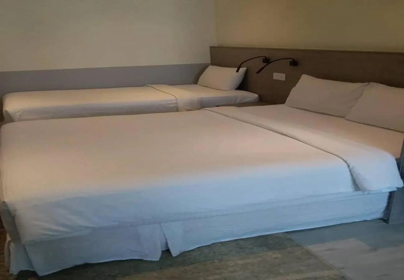 Hutton Suite Hotel Managed By The Ascott Limited George Town