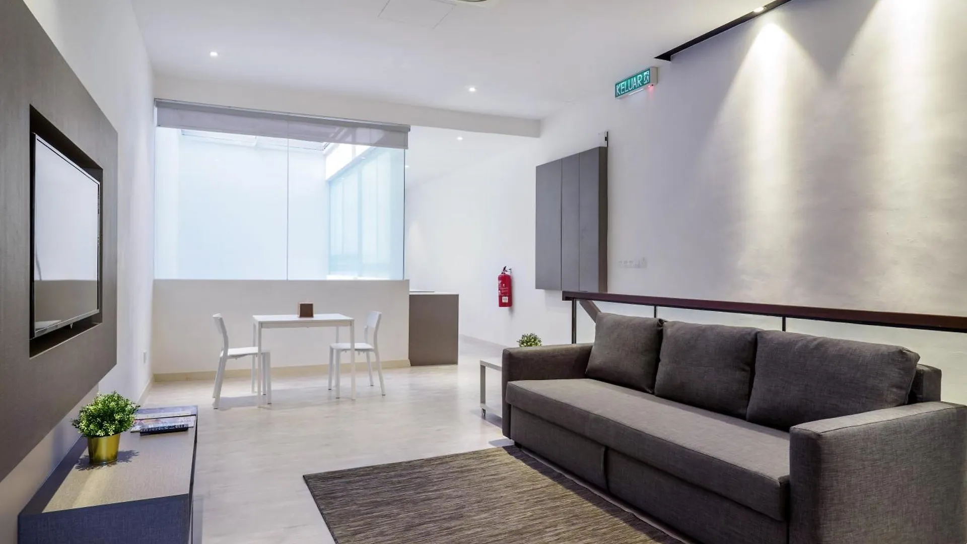 Hutton Suite Hotel Managed By The Ascott Limited George Town